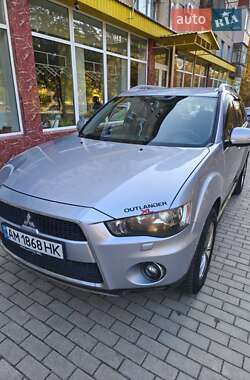 Mitsubishi Outlander 2010