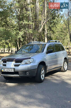Mitsubishi Outlander  2007