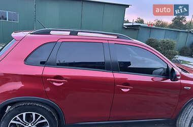 Mitsubishi Outlander  2016