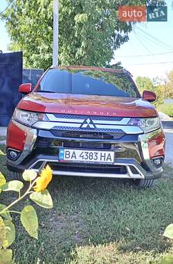 Mitsubishi Outlander  2018