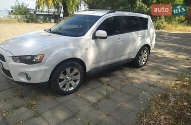 Mitsubishi Outlander  2010