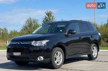 Mitsubishi Outlander  2013