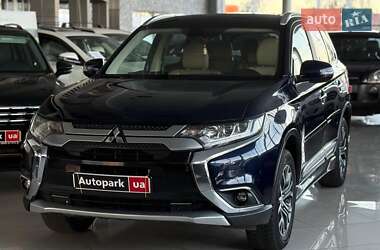 Mitsubishi Outlander  2016