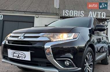 Mitsubishi Outlander  2016
