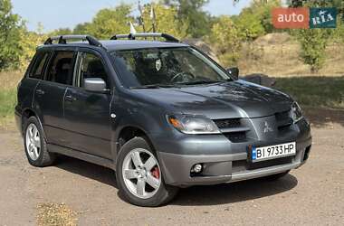 Mitsubishi Outlander  2004