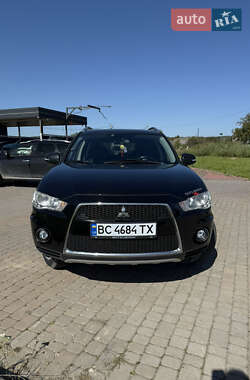 Mitsubishi Outlander  2010