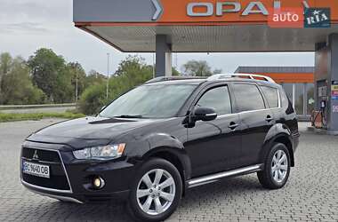 Mitsubishi Outlander  2010