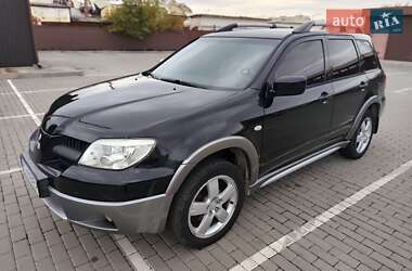 Mitsubishi Outlander  2005