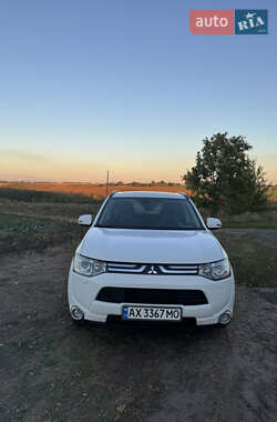 Mitsubishi Outlander 2013