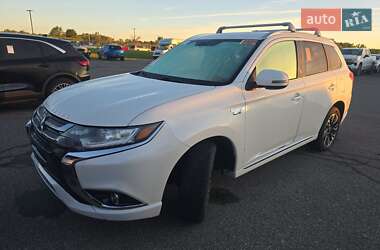 Mitsubishi Outlander  2018