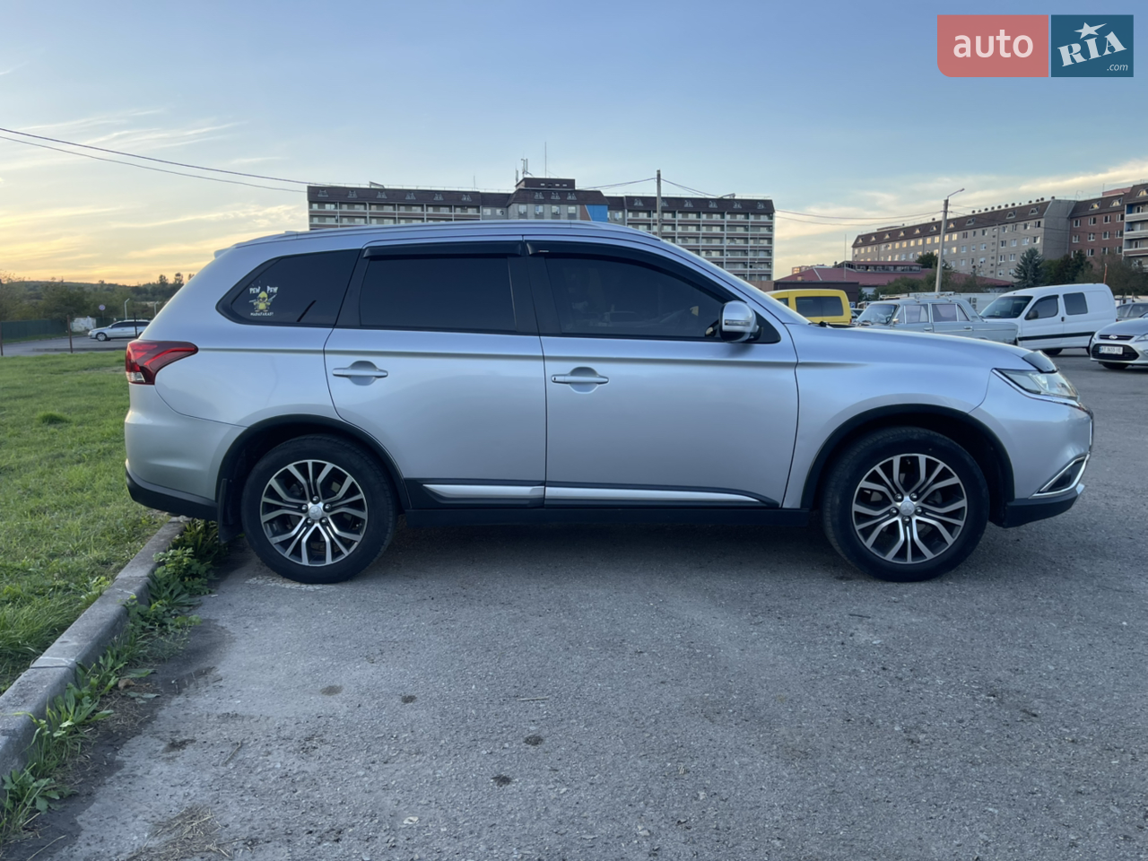 2015 Mitsubishi Outlander - мініатюра 5