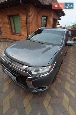 Mitsubishi Outlander  2017
