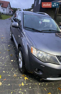 Mitsubishi Outlander  2009