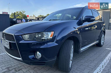 Mitsubishi Outlander 2010