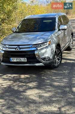 Mitsubishi Outlander  2017