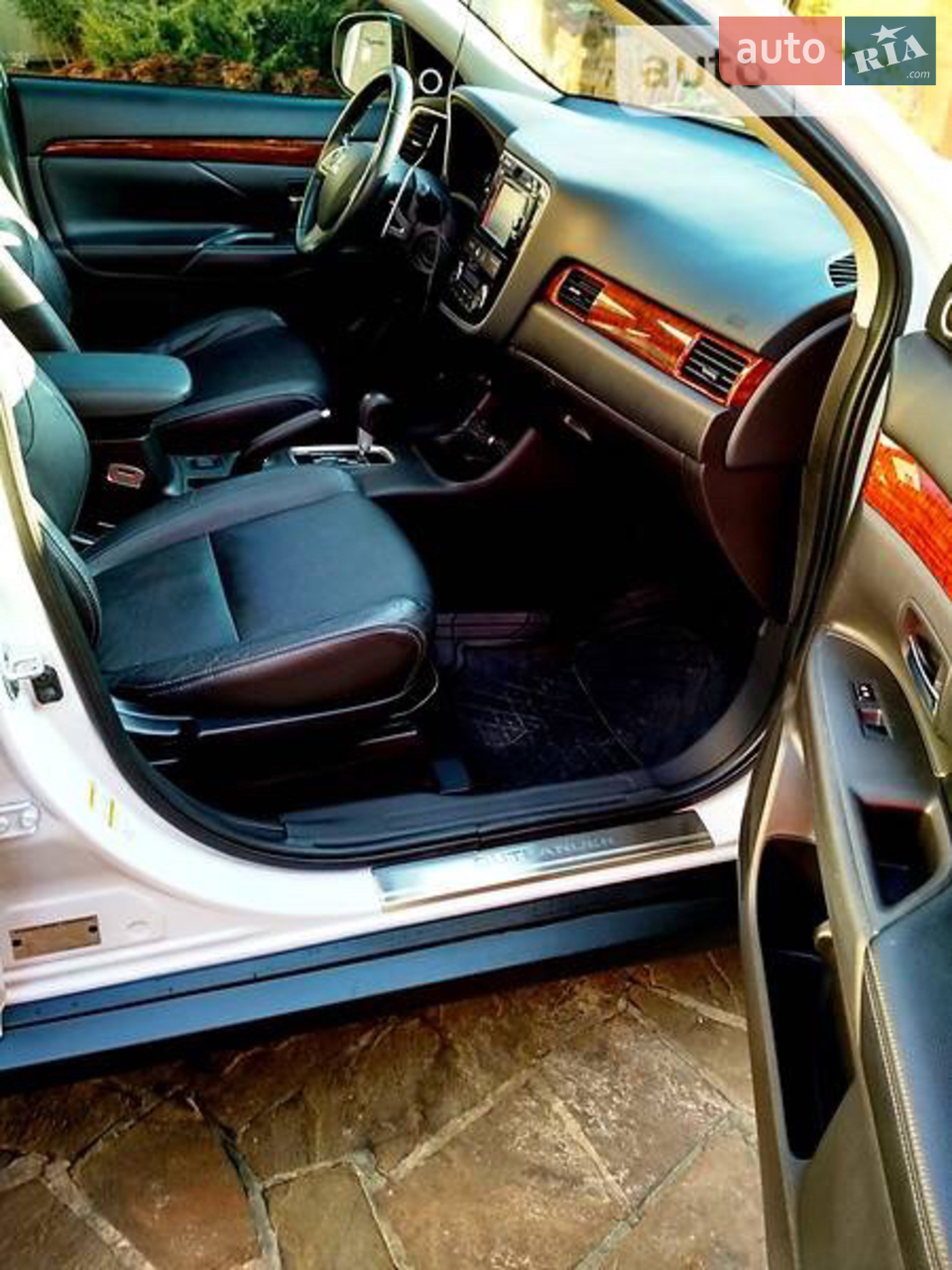 2014 Mitsubishi Outlander - мініатюра 3