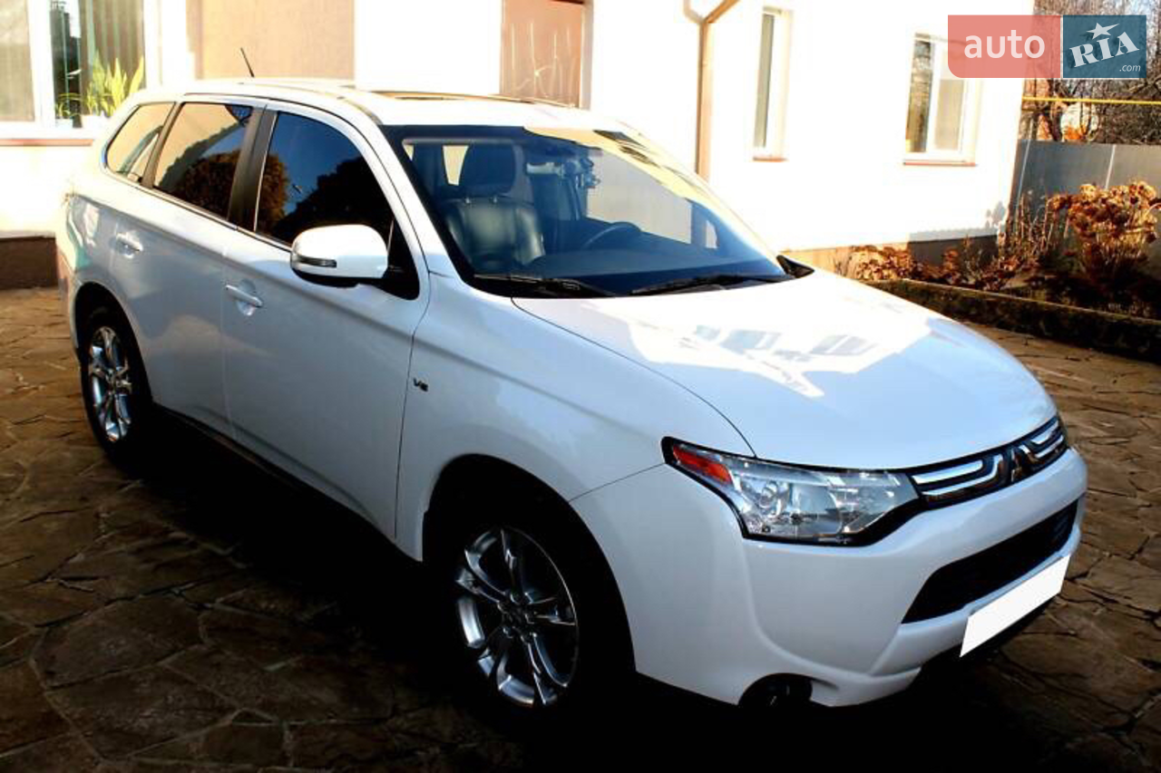 2014 Mitsubishi Outlander - мініатюра 5