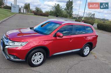 Mitsubishi Outlander  2018