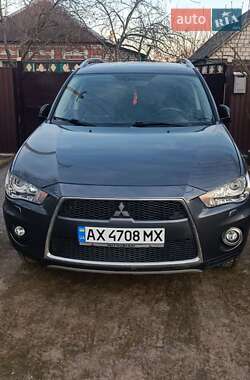 Mitsubishi Outlander  2010