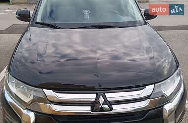 Mitsubishi Outlander  2017