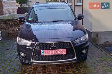 Mitsubishi Outlander  2010