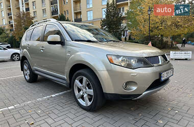 Mitsubishi Outlander  2009
