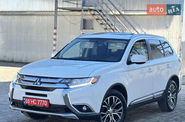Mitsubishi Outlander  2016