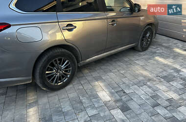 Mitsubishi Outlander 2018