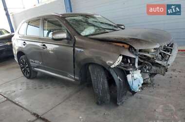 Mitsubishi Outlander  2018