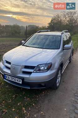 Mitsubishi Outlander  2006