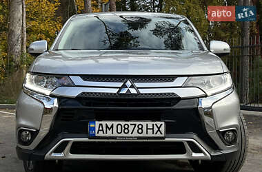 Mitsubishi Outlander  2018
