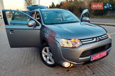 Mitsubishi Outlander 2013