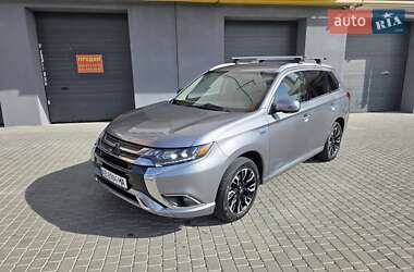 Mitsubishi Outlander  2018