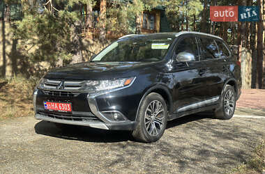 Mitsubishi Outlander  2016