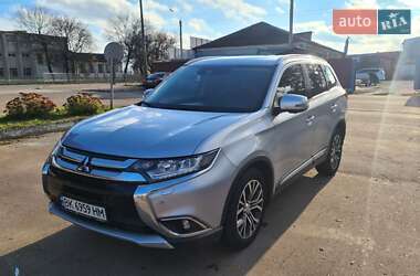 Mitsubishi Outlander 2016