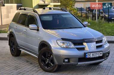 Mitsubishi Outlander  2005
