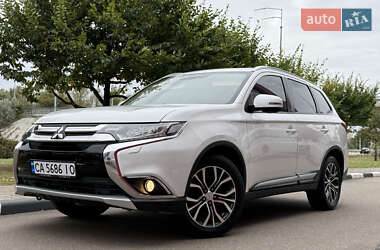 Mitsubishi Outlander 2015