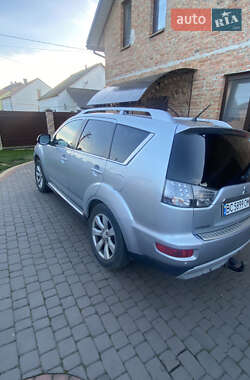 Mitsubishi Outlander 2010
