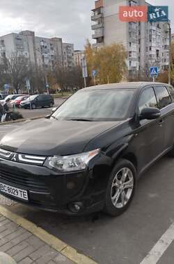 Mitsubishi Outlander 2013