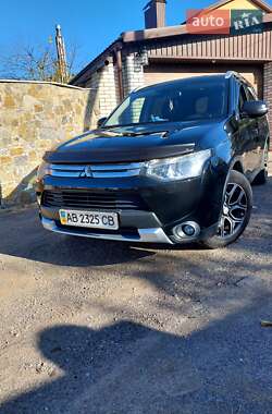 Mitsubishi Outlander  2014