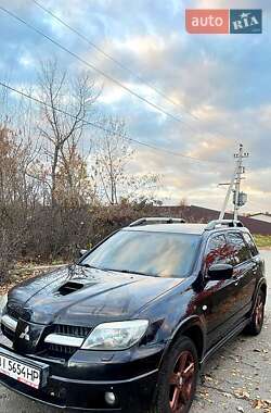 Mitsubishi Outlander  2005