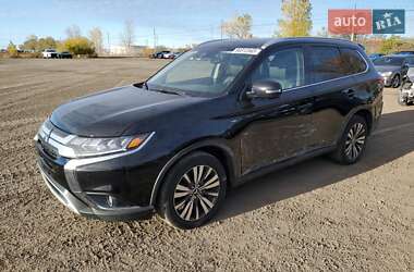 Mitsubishi Outlander  2019