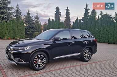 Mitsubishi Outlander 2016