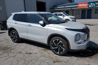 Mitsubishi Outlander  2023