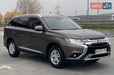 Mitsubishi Outlander  2018