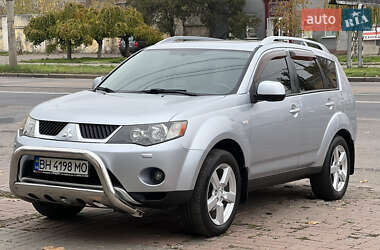 Mitsubishi Outlander  2008