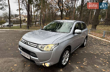 Mitsubishi Outlander  2013
