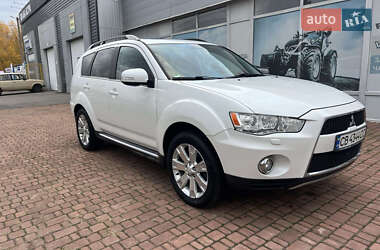 Mitsubishi Outlander 2012