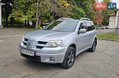 Mitsubishi Outlander  2008