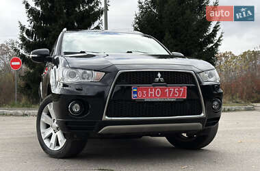 Mitsubishi Outlander  2011